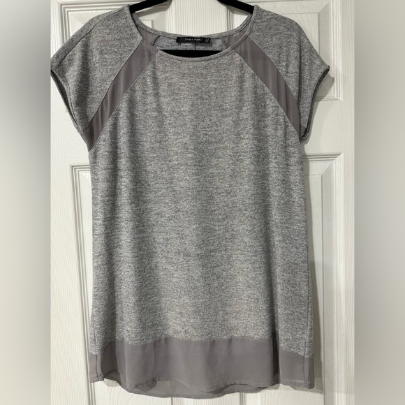 Grey Gold Shimmer Women’s Top - Picture 1 of 4